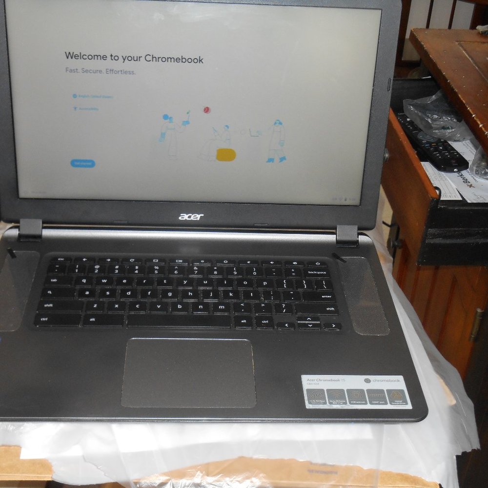 Acer 15.6" HD Chromebook Intel Celeron N3060 Dual-Core/2GB LPDDR3/16GB eMMC